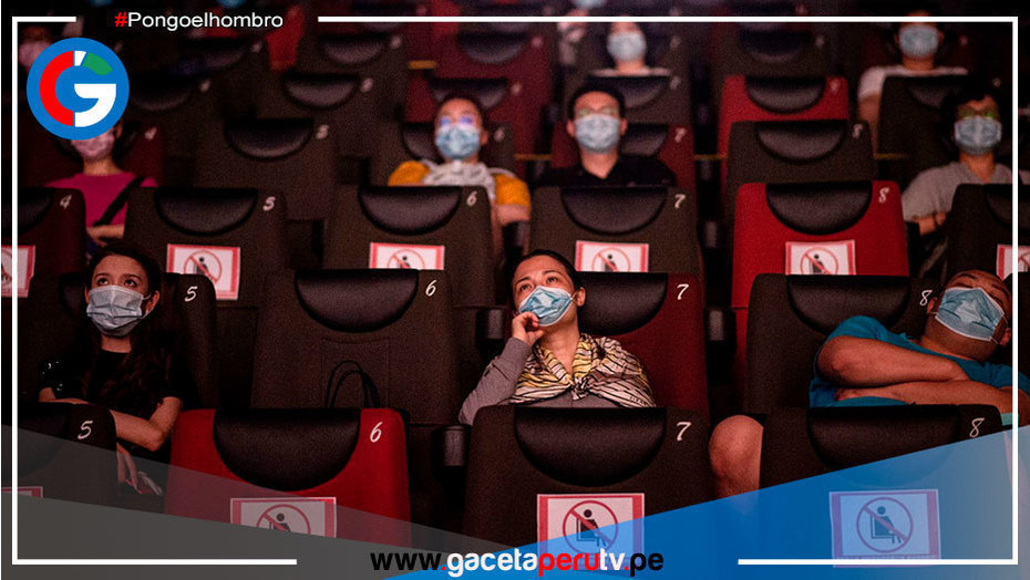 Autorizan a cines la venta de bebidas y alimentos a vacunados con dos dosis