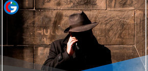 Clonan la voz del director de una empresa y estafan 35 millones de dólares a un banco de Emiratos Árabes Unidos 