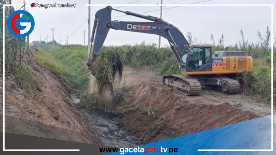Maquinaria del sector Vivienda inicia limpieza de canal Yalpa II