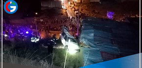 Huancavelica: Auto se despista más de 80 metros y colisiona contra vivienda