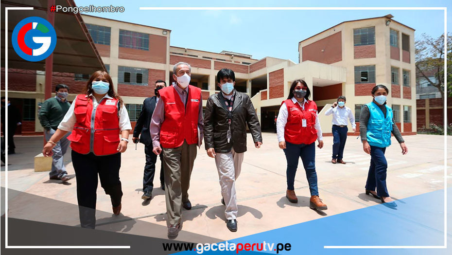 San Martín de Porres: Ministro Gallardo visita colegio que dicta clases semipresenciales