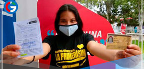 Covid-19: menores de 12 a 17 años pueden vacunarse acompañados por un adulto 