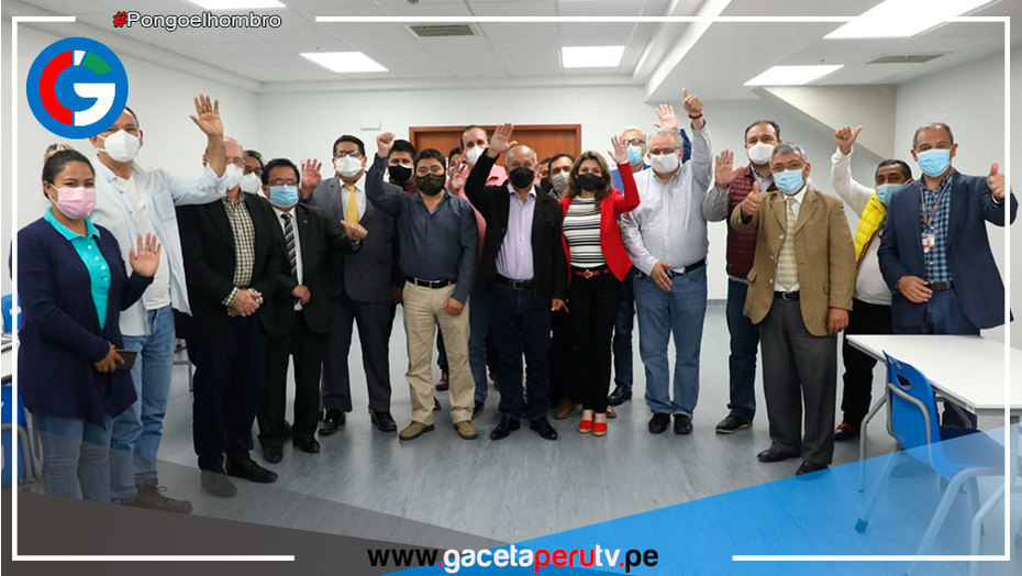 Tras diálogo con el Ejecutivo transportistas de carga acuerdan suspender paro.