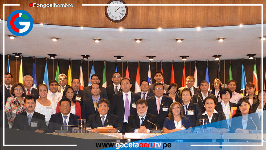 Socios de la Asociación Regional de Doctores La Libertad (ARDOC) se reúnen para celebrar navidad