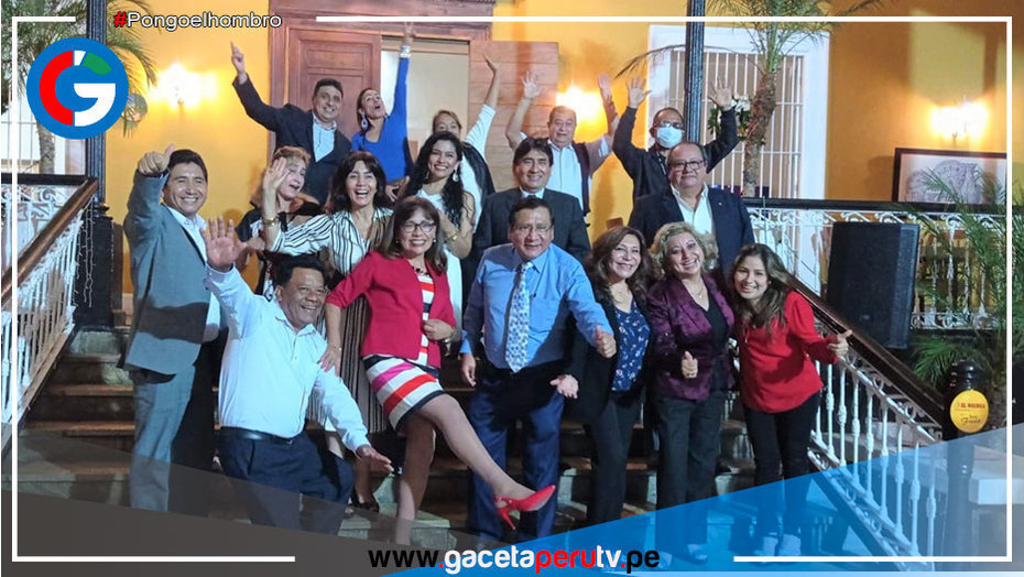 Doctores de ARDOC celebraron navidad deseando unión, paz y confraternidad en la sociedad peruana