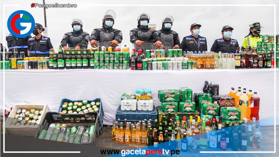 Decomisan más de 8,000 botellas de licor en la playa Agua Dulce
