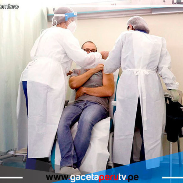 Unos 300 médicos no vacunados trabajaban ilegalmente en Italia 