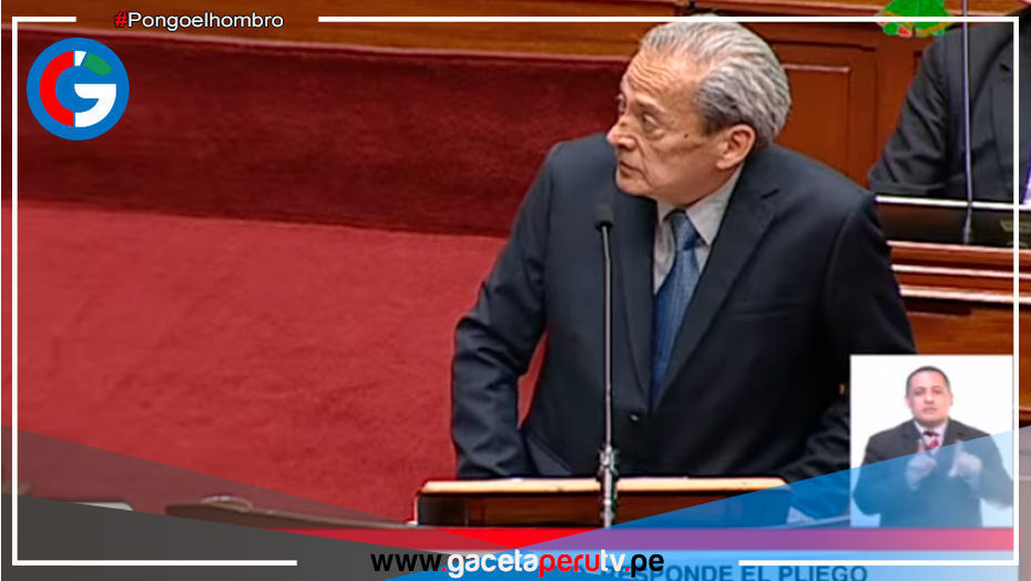 Ministro de Educación responde a pliego interpelatorio en el Congreso