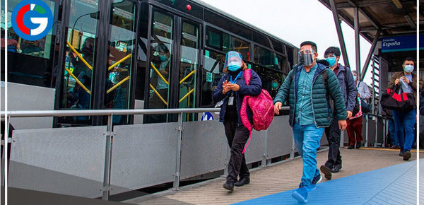 Conoce el horario del transporte público para hoy feriado 8 de diciembre 