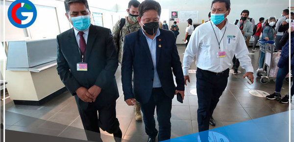 Jefe del Gabinete llegó a Iquitos para participar en el 15 GORE Ejecutivo