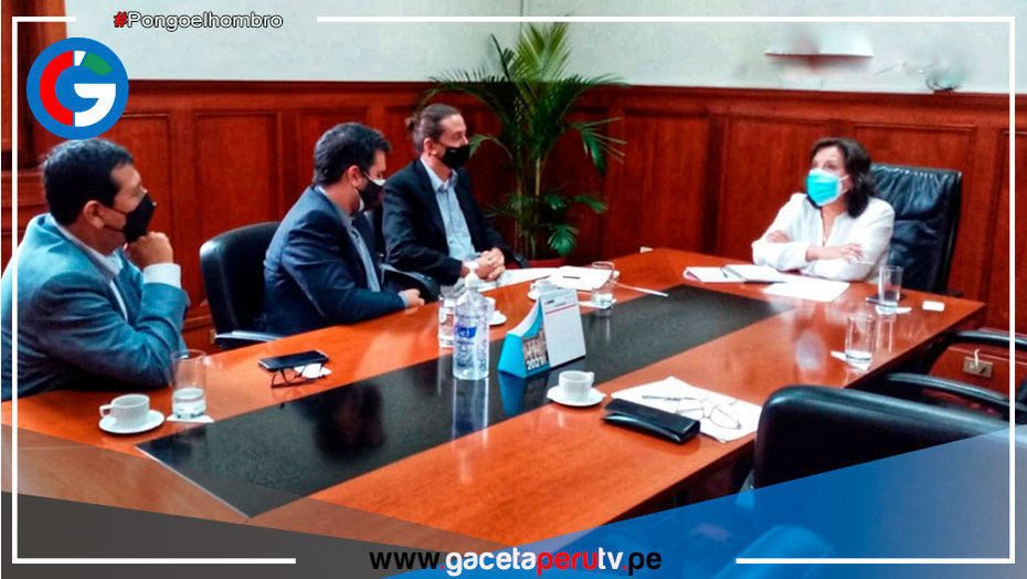 Vicepresidenta Dina Boluarte se reunió con representantes de gremios periodísticos