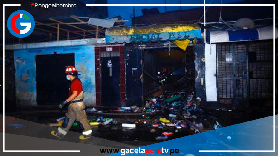 Villa María del Triunfo: Incendio en tienda de plásticos destruye mercado Ateca
