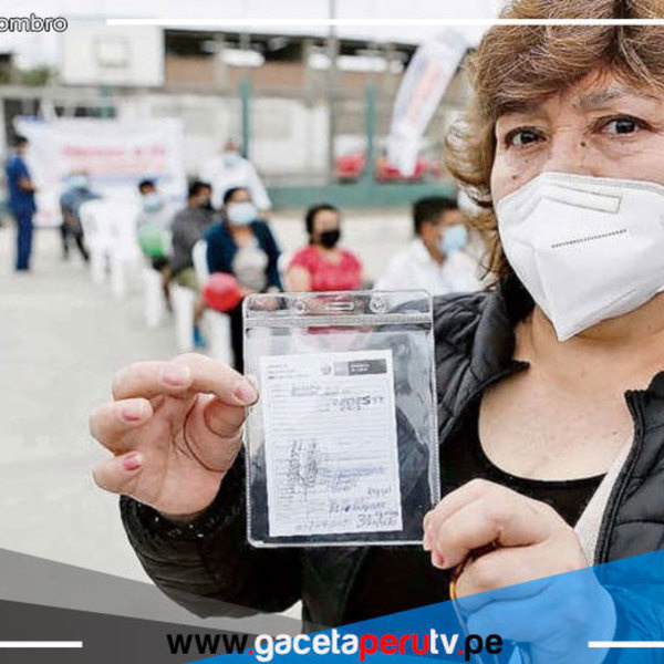 Mayores de 50 años ingresarán a establecimientos solo si tienen las 3 dosis