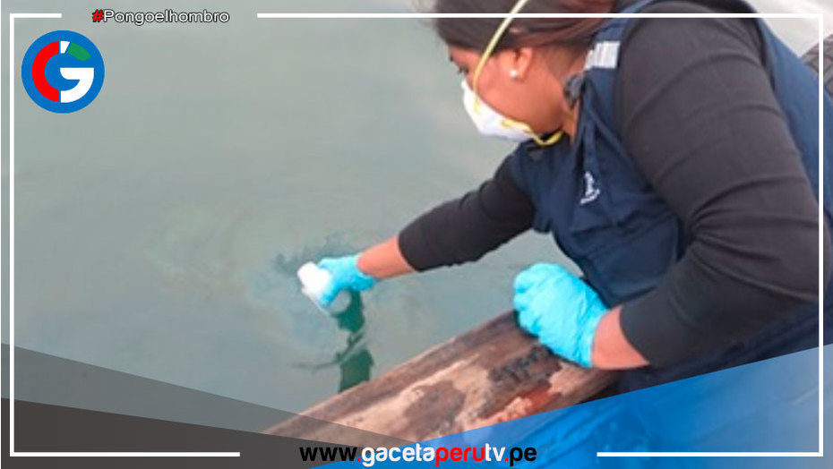 Supervisan derrame de petróleo ocurrido en playa de Ventanilla
