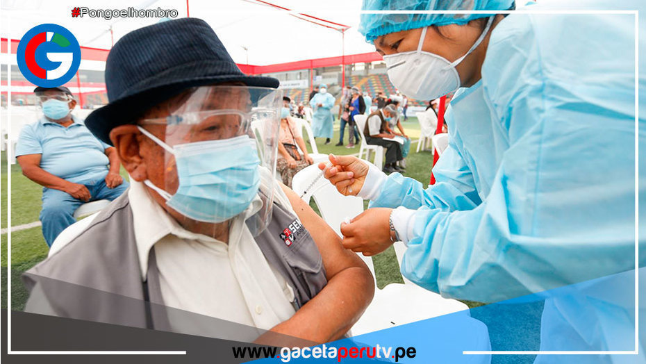 En Perú el 23.6 % de la población objetivo se aplicó la tercera dosis