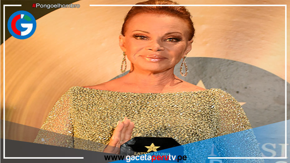 Paloma San Basilio emocionada con Premio Trayectoria Musical