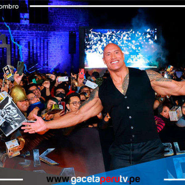Dwayne Johnson “La Roca” emocionado por cariño de fans en México