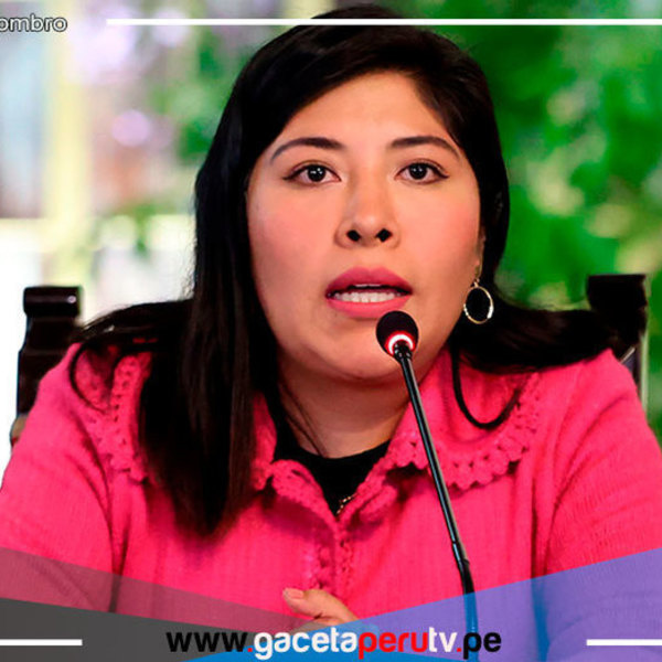 Betssy Chávez aclara que no benefició a familiares con cargos públicos 