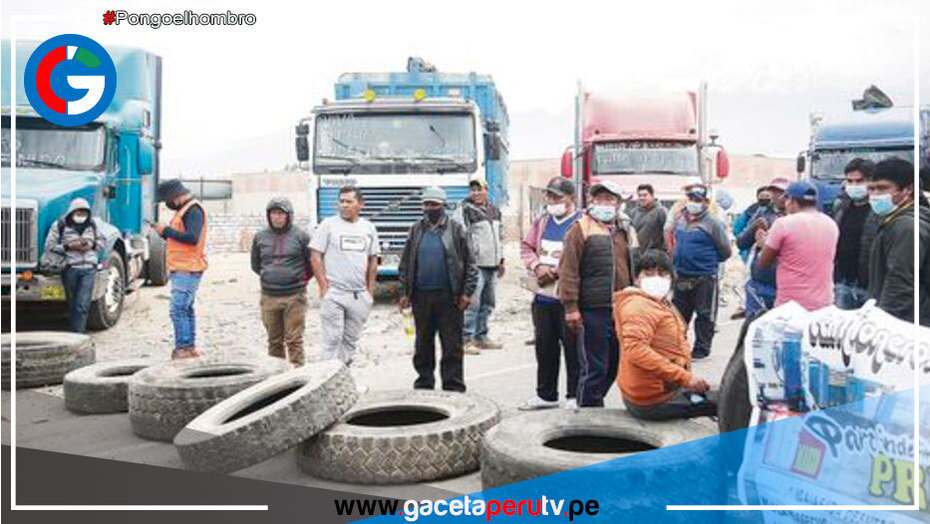 Transportistas iniciarán protesta por aumento del combustible