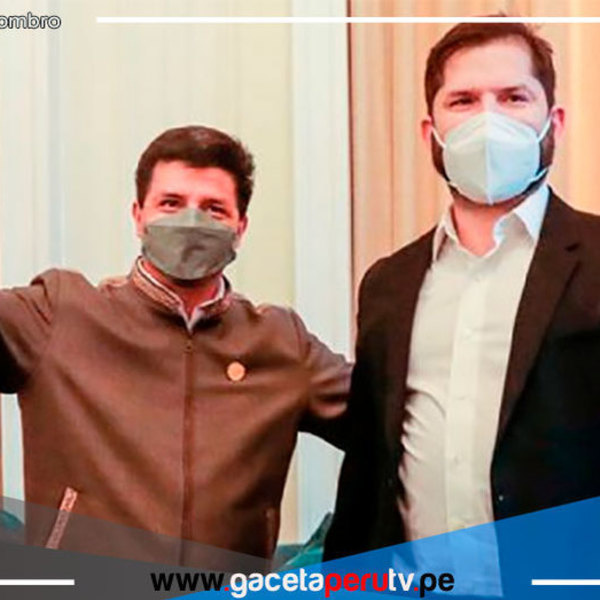 Boric critica que por "disputas internas" se impidiera viaje del presidente Castillo a México