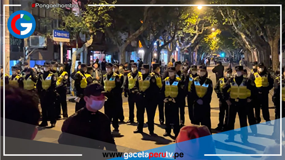 La BBC denuncia la detención y agresión de uno de sus periodistas en las protestas en China