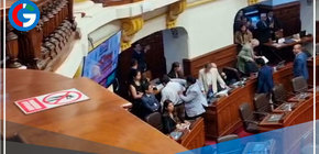 Congresista Juan Burgos fue agredido por el Congresista Pasión Dávila en el Pleno del Congreso