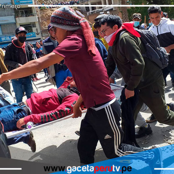 Dos fallecidos y al menos 10 heridos en enfrentamientos de la población con la Policía en Andahuaylas