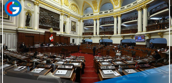 Sesión del pleno se reanudará hoy martes 20 a las 10:00 horas