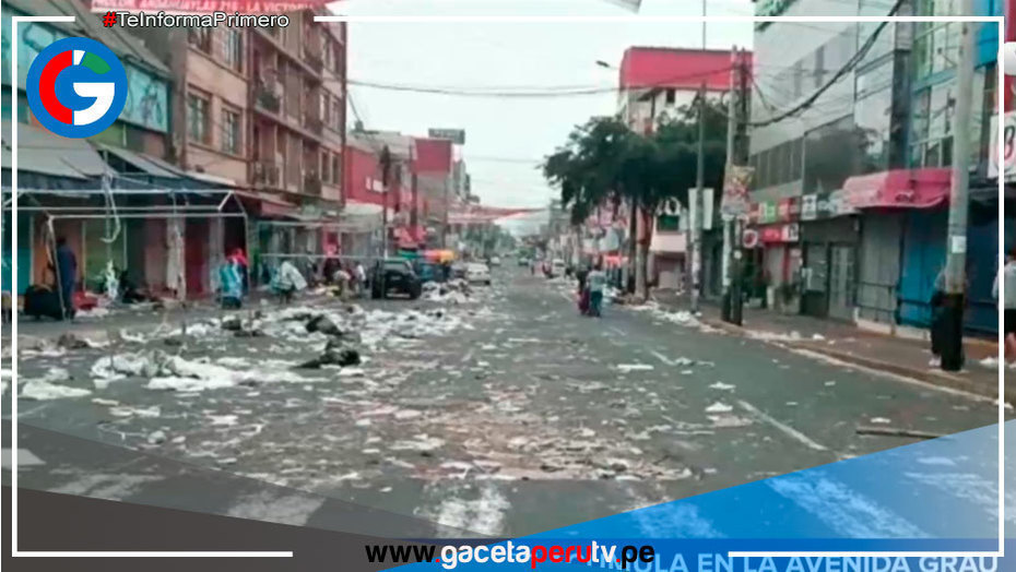 Tras la Navidad calles de Lima amanecen llenas de basura