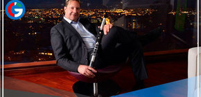 Saxofonista Álvaro Rodríguez retoma su carrera con libro, álbum y una fundación