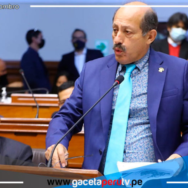 El presidente de la PCM es acusado de agresión contra su hija y esposa