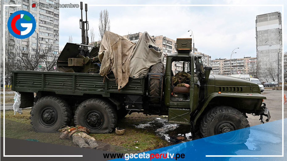 Tropas rusas se acercan a Kiev desde el norte y el este en Ucrania
