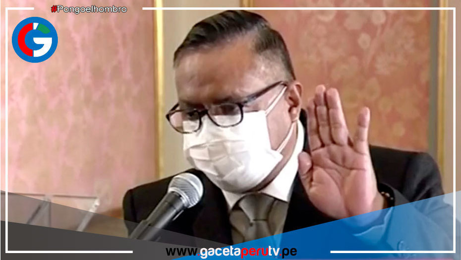 Hernán Yuri Condori Machado jura como nuevo ministro de Salud