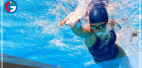 Deportistas peruanas impulsan la natación en el país