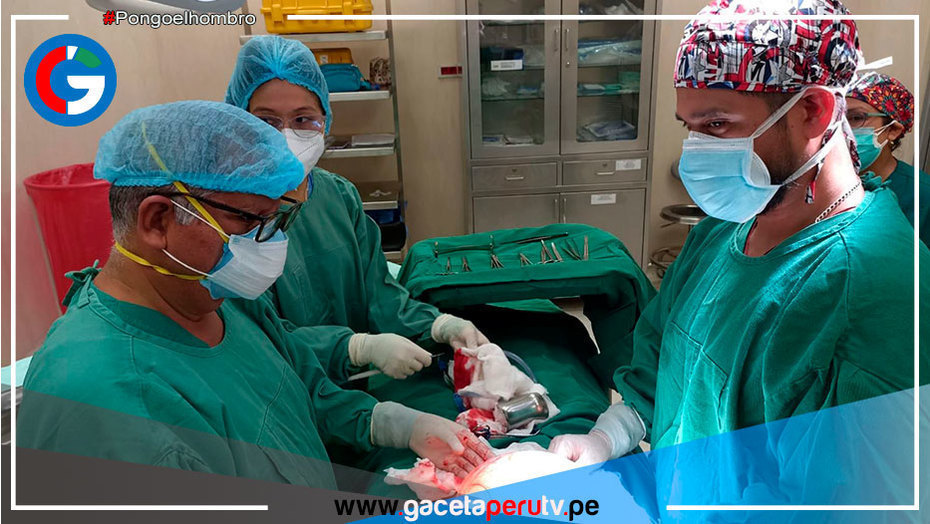 Médicos del Hospital Emergencia Ate Vitarte retiran quiste gigante a mujer de 41 años