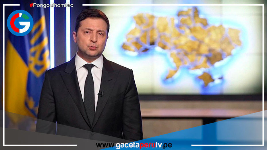 Presidente de Ucrania pide a Rusia retirar las tropas si quiere que renuncien a la OTAN