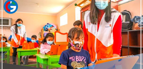 Estudiantes de 1 147 colegios en regiones de extrema pobreza accederán a internet este año