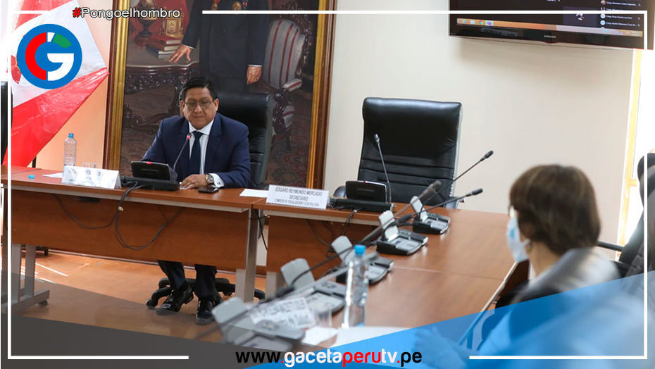 Ministro de Salud deberá informar sobre contratos suscritos con laboratorios de vacunas