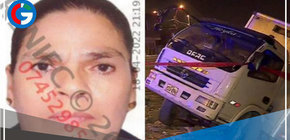 Camión de mudanza cae sobre vivienda en San Juan de Miraflores