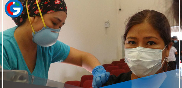 Trabajadores del Hospital Vitarte reciben cuarta dosis de la vacuna 