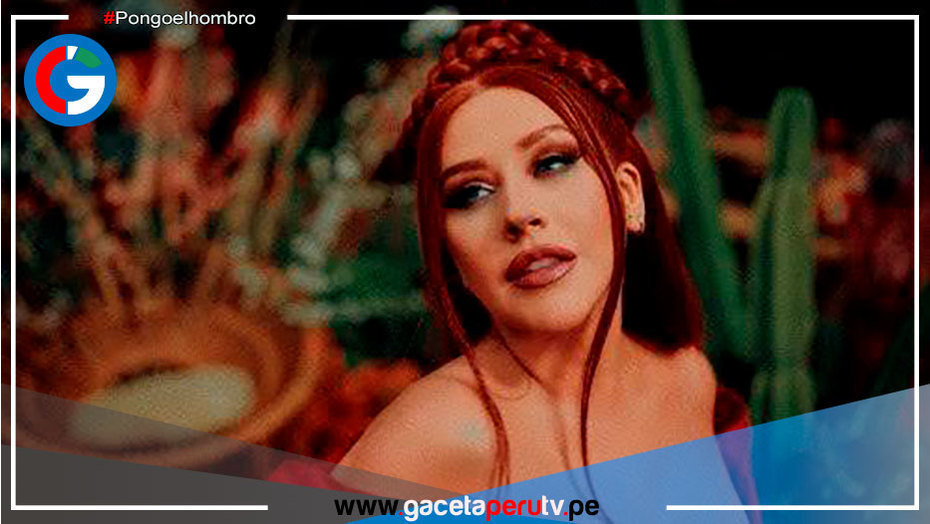 Christina Aguilera rinde homenaje a Vicente Fernández