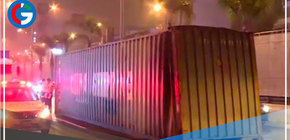 San Borja: Camión impacta contra un puente en la vía expresa