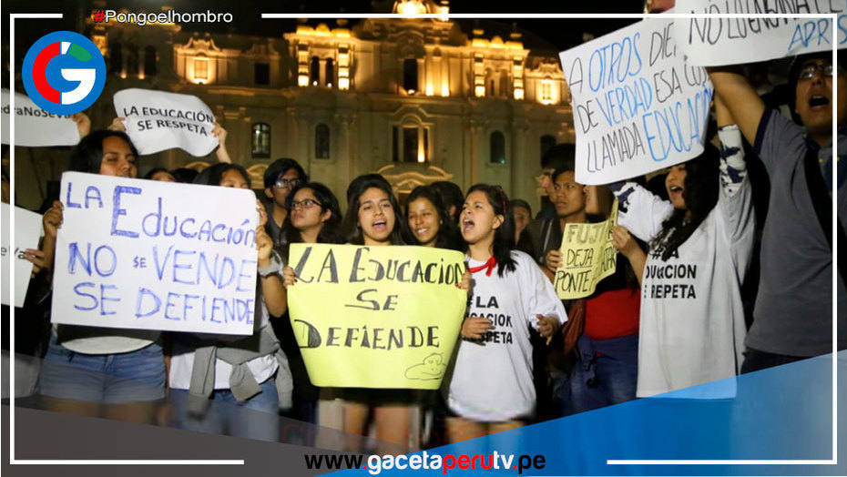 Marcha Nacional por la Educación: Se llevó a cabo en el centro de Lima