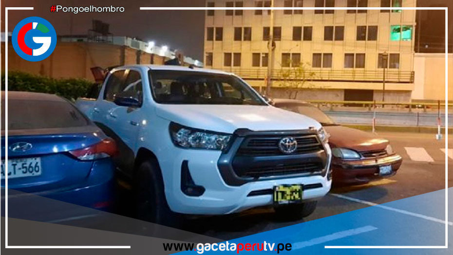 Policía recupera la valiosa furgoneta Hilux que fue robada
