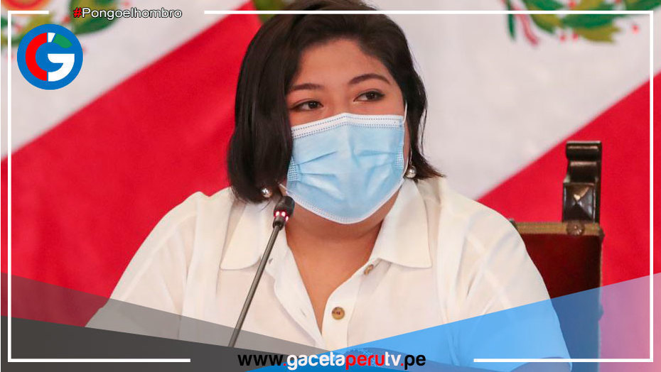 Censuran a ministra de Trabajo Betssy Chávez