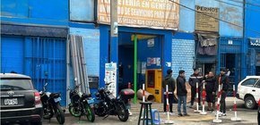 Entra a la galería Malvinas y mata a un comerciante en su puesto