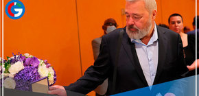 Periodista ruso vende su medalla del Premio Nobel por $ 103 millones 