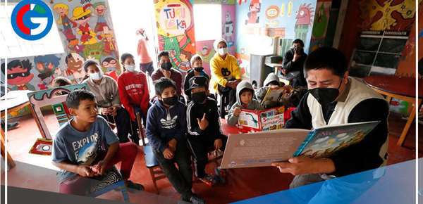 Entregaron libros y mobiliario a biblioteca del Cerro San Cosme 