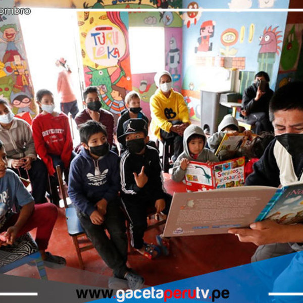Entregaron libros y mobiliario a biblioteca del Cerro San Cosme 