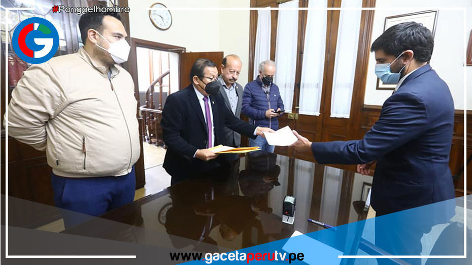 Presentan lista multipartidaria a Mesa Directiva integrada por Fuerza Popular, Podemos y Somos Perú